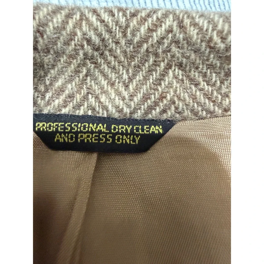 Vintage Cape Cod Blazer Herringbone Tweed 100% Pure Wool Sport Coat Brown Men 42